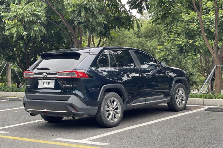 Used Toyota Wildlander 2022 2.0L CVT Two-Wheel Drive Luxury PLUS Edition