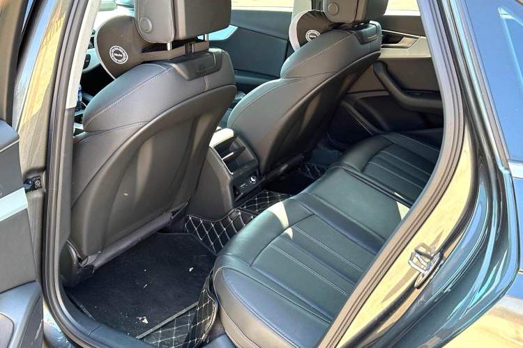 Used Audi A4L 2024 40 TFSI Fashion Dynamic Model Interior 3