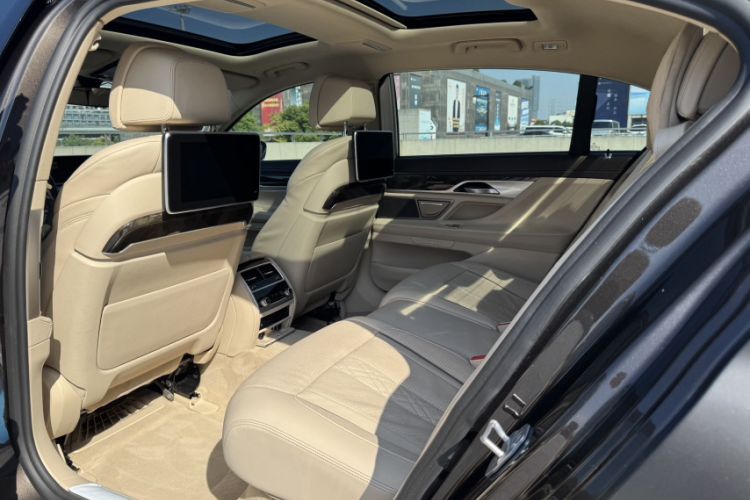 Used BMW 7 Series 2018 730Li Luxury Model Excellence Package
