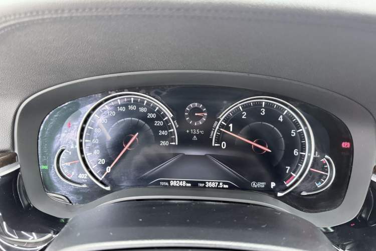 Used BMW 5 Series 2018 525Li Luxury Package
