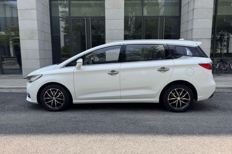 Used BYD Song MAX 2017 1.5T Automatic Smart Connect Prestige 7-Seater
