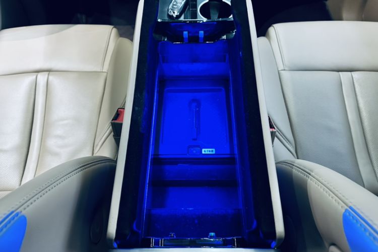 Used Buick GL8 2021 ES Landtrek 653T Luxury Model
