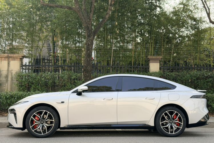 Used Dongfeng eπ eπ007 2025 Model Pure-Electric 565 All-Wheel-Drive Max Leading Edition
