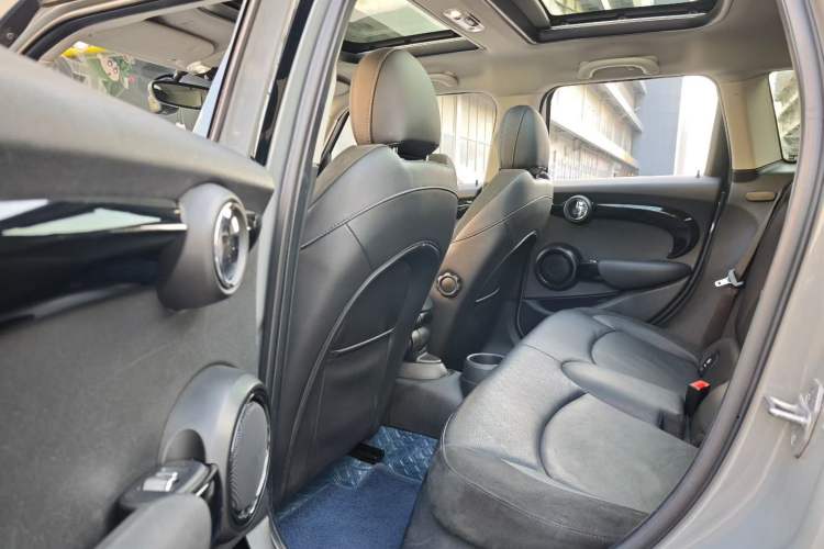 Used MINI MINI 2021 1.5T COOPER Artist Five-Door Edition