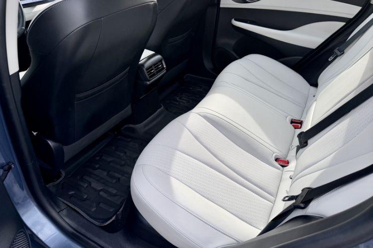 Used BYD Seal 05 DM-i 2025 DM-i Intelligent Drive 120KM Flagship Model Interior 1