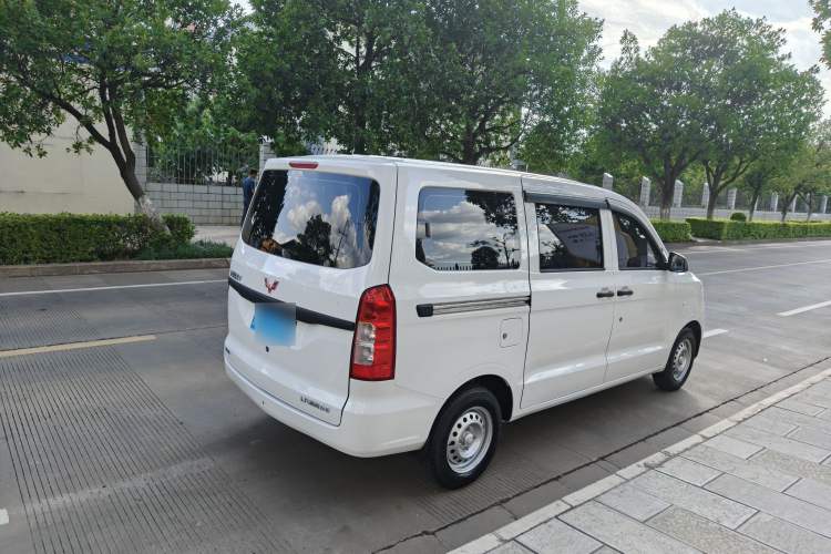 Used Wuling Hongguang V 2019 1.5L Jingqu Version China VI LAR