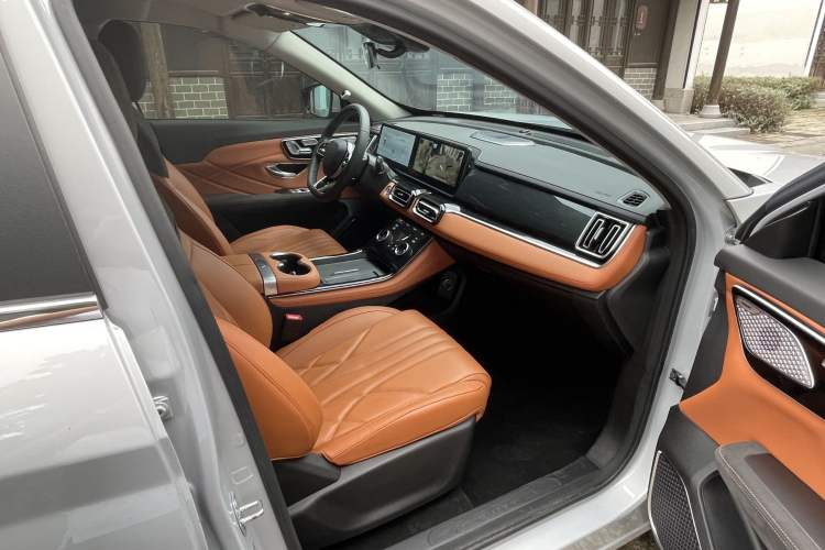 Used JETOUR Shanhai L7 2024 1.5T 120km ULTRA 7-Seater