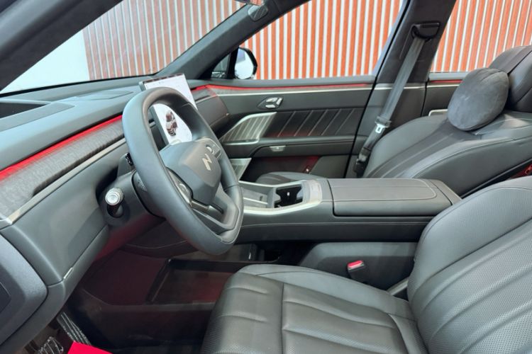 Used ONVO Luxeed L90 2025 Model—Max Six-Seater Version Interior 1