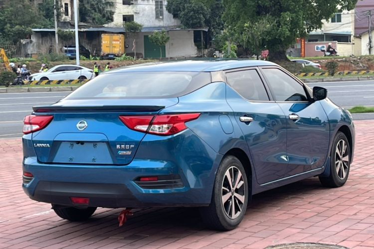 Used Nissan Lannia 2016 1.6L CVT Cool Edition Exterior 3