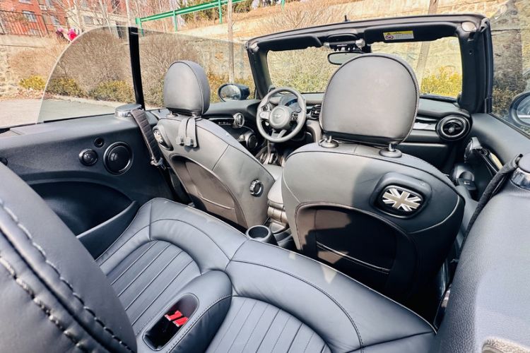 Used MINI 2023 Second Facelift 2.0T COOPER S CABRIO Artist
