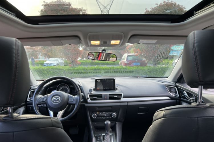 Used Mazda 3 Axela 2016 Sedan 2.0L Automatic Sport Model
