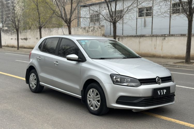 Used Volkswagen Polo 2016 1.4L Manual Fashion Model
