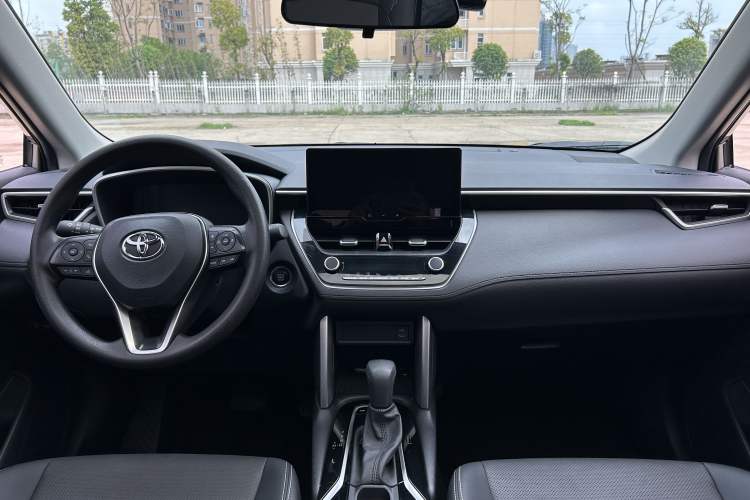 Used Toyota FRONTLANDER 2023 2.0L CVT Luxury Edition Interior 2