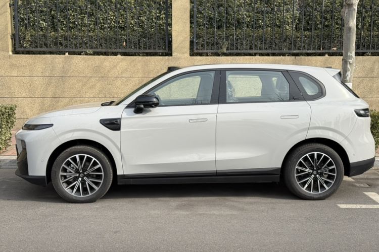 Used Leapmotor B10 2025 510 LiDAR Version Exterior 4