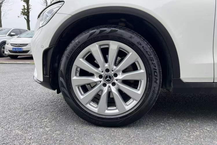 Used Mercedes-Benz GLC Coupe 2021 GLC 260 4MATIC Coupe SUV Exterior 8