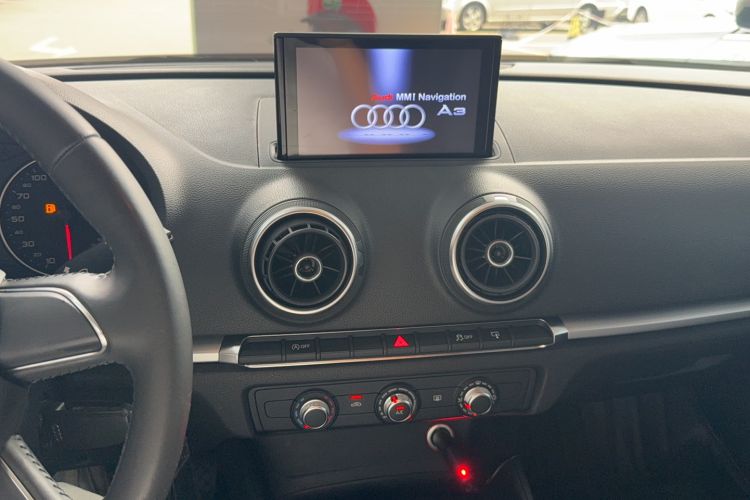 Used Audi A3 2014 Sportback 35 TFSI Automatic Ambition Edition Audio And AC Panel