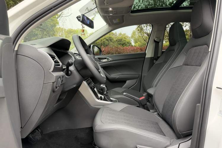 Used Volkswagen T-Cross 2019 280TSI DSG Comfort Edition Interior 7