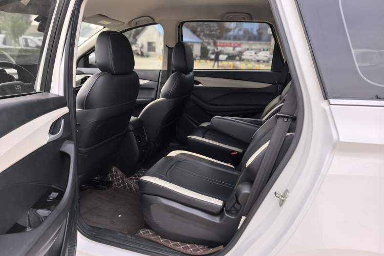 Used Baojun 360 2021 1.5L Manual Elite Edition Interior 6