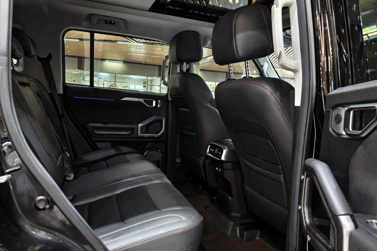 Used JETOUR Traveler 2023 2.0T Four-Wheel Drive Conqueror