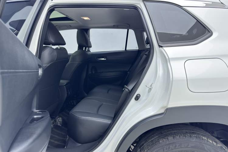 Used Toyota Corolla Cross 2022 2.0L Deluxe Edition Interior 5