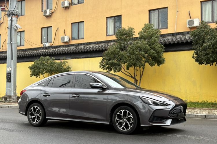 Used MG 5 2021 180 DVVT CVT Youth Luxury Edition