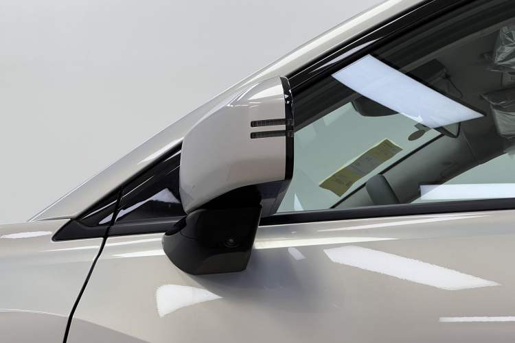 Used AION V 2024 Aion Tyrannosaurus 520 Smart Luxury Edition