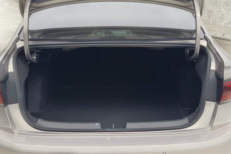 Used Volkswagen Sagitar 2024 300TSI DSG Excellence Edition Trunk