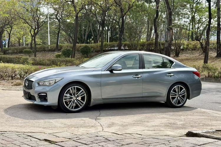 Used Infiniti Q50 2014 3.7L Luxury Sport Edition
