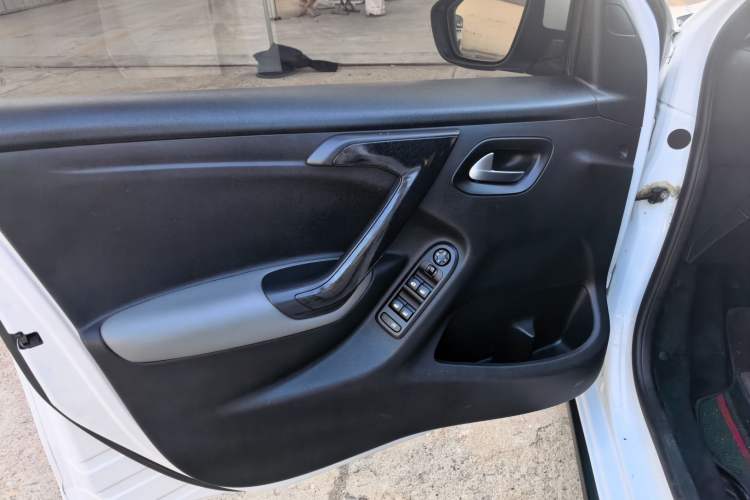 Used Citroen C3-XR 2021 190THP DCT ZhiShang Edition Interior 4