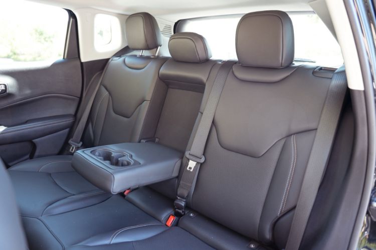 Used Jeep Compass 2019 200T Automatic Family Edition - Connected Large Screen Version