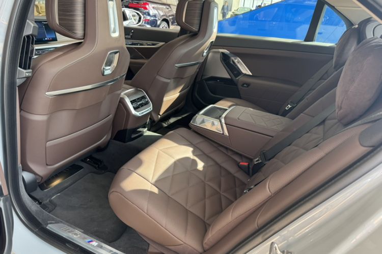 Used BMW 7 Series 2023 740Li Leading Model M Sport Package