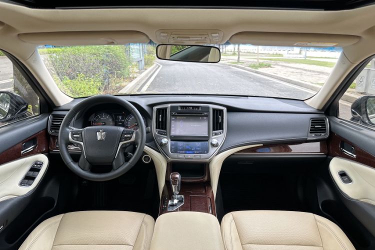 Used Toyota Crown 2018 2.0T Fashion Edition