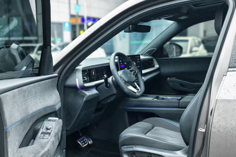 Used Volkswagen Teramont 2025 Tiguan Pro 450TSI Four-Wheel Drive Summit Edition
