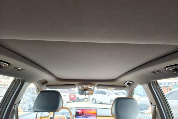 Used Geely Galaxy Xingjian 7 EM-i 2025 120km Exploration+ Version Headliner