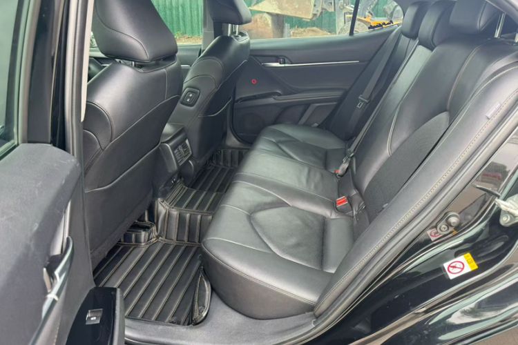 Used Toyota Camry 2019 2.5G Luxury Edition China VI Standard Interior 3