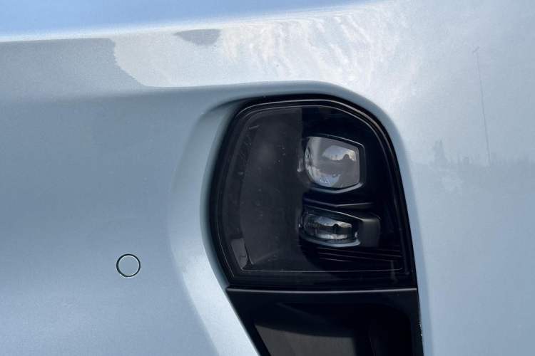 Used Nio ET5 2024 75 kWh Left Front Headlight