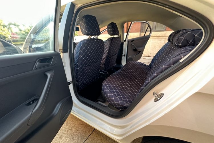 Used Volkswagen Jetta 2015 Value Edition 1.6L Manual Fashionable Style