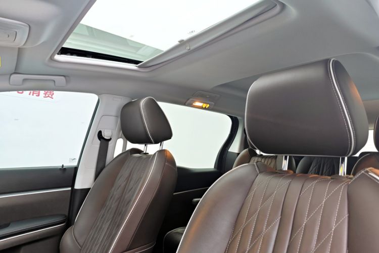 Used Buick GL8 2021 Land Cruiser Executive Class 652T Luxury Model
