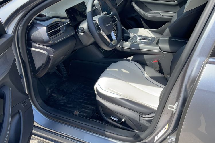 Used BYD Destroyer 05 2023 Champion Edition DM-i 120KM Prestige Model Left Front Seat