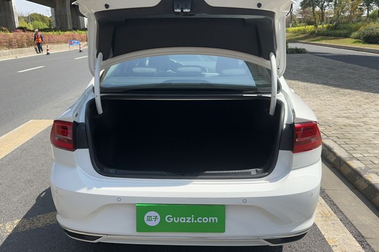 Used Volkswagen Lamando 2019 230TSI DSG Fashion Edition China V Standard