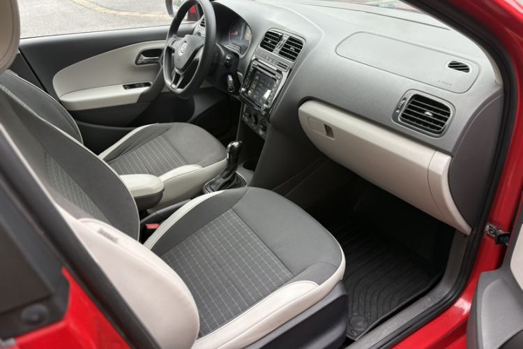 Used Volkswagen Polo 2014 1.4L Automatic Comfort Edition
