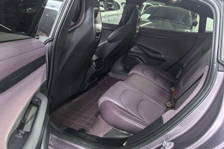 Used Xiaomi Auto SU7 2024 Four-Wheel-Drive Max Founder's Edition