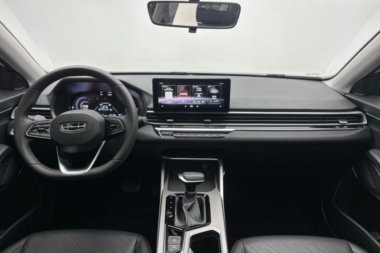 Used Geely Auto Emgrand 2022 4th Generation 1.5L CVT Luxury Model
