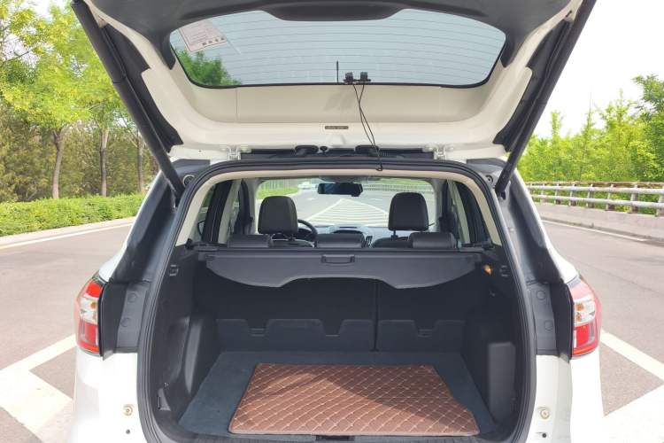 Used Ford Kuga 2017 EcoBoost 180 Two-Wheel-Drive Luxury Wing Edition