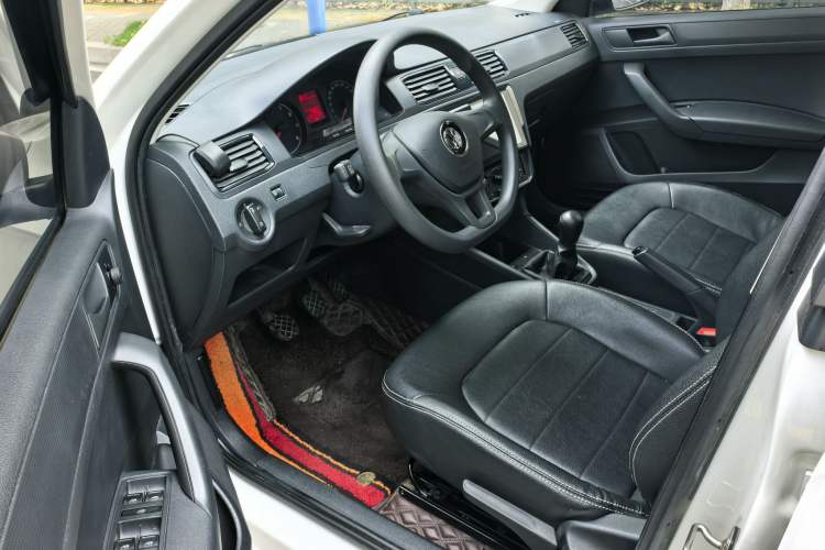 Used Volkswagen Santana 2021 1.5L Manual Fashion Edition Interior 1