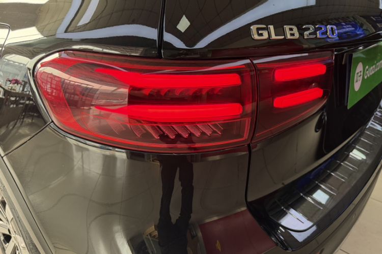 Used Mercedes-Benz GLB 2024 GLB 220 Fashion Model
