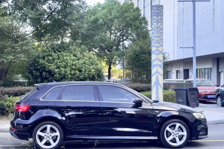 Used Audi A3 2020 Sportback 35 TFSI Fashion Edition China VI Emission Standard
