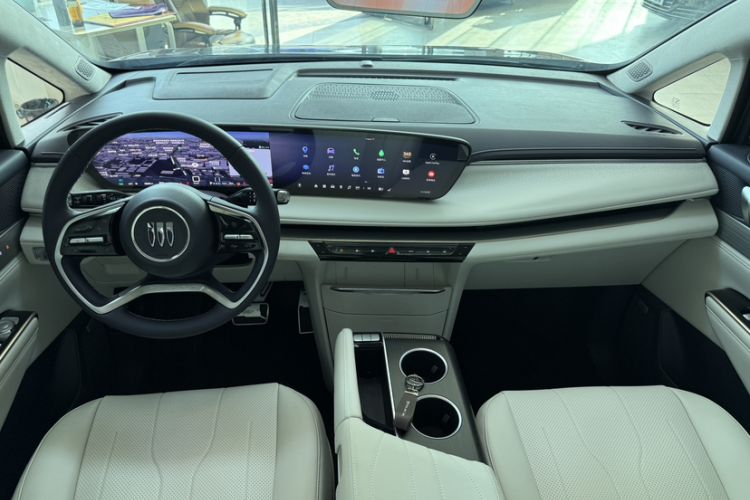 Used Buick GL8 New Energy 2026 Model Lu Zun Prestige Edition Interior 1