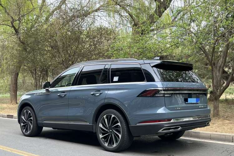 Used Lincoln Aviator 2024 3.0T V6 All-Wheel-Drive Luxury Edition Six Seats Exterior 4