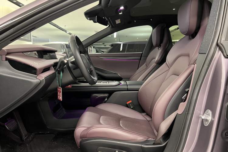 Used Xiaomi Auto SU7 2024 Rear-Drive Long-Range Intelligent Driving Version Interior 12